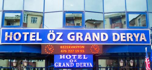 Grand Derya Otel, Merkez