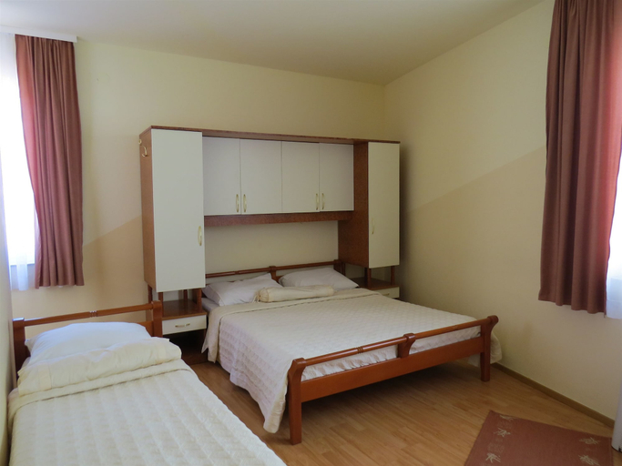Bedroom 2, Villa Palcic II, Novalja