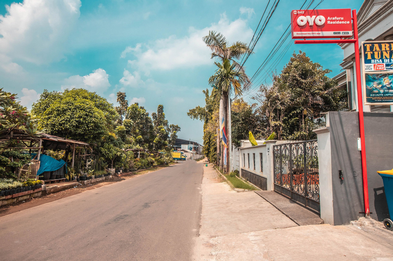 OYO 842 Arafuru Residence Near Rs Duren Sawit, East Jakarta
