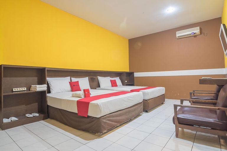 RedDoorz near Alun Alun Subang, Subang
