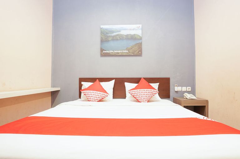 OYO 240 Audah Sevana Syariah Hotel, Surabaya