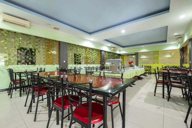 Food & Drinks 5, OYO 329 Hotel Darma Nusantara 2, Makassar