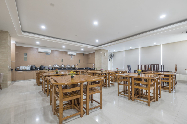 OYO 1114 Hotel Denpasar Makassar, Makassar