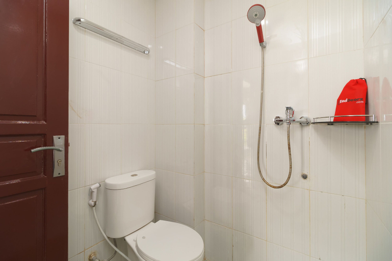 RedDoorz Plus near Kualanamu International Airport 2, Deli Serdang