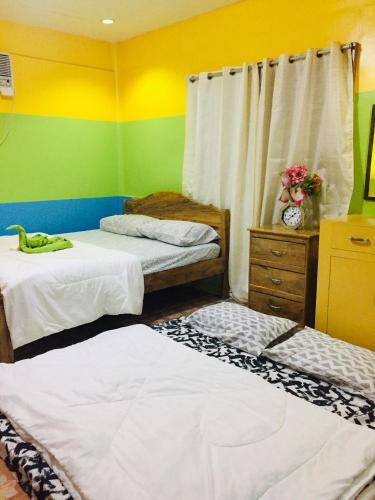 Ladaga Beach Resort: Room Accommodations for 5, Valencia