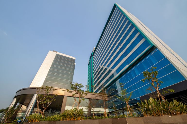 Avenzel Hotel And Convention Cibubur, Bekasi