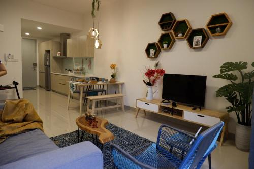 NORDIC Geniehome3BR Free 90mbps WIFI and Carpark at Utropolis Suite Shah Alam, Kuala Lumpur