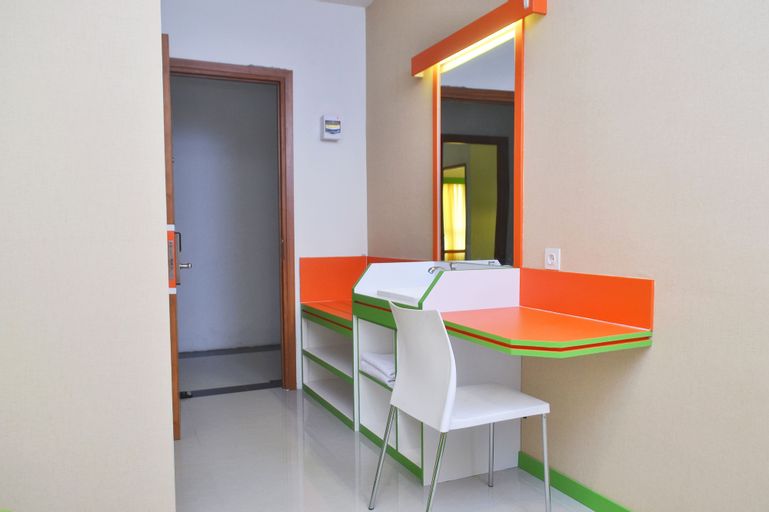 Titanium Express Homtel, East Jakarta
