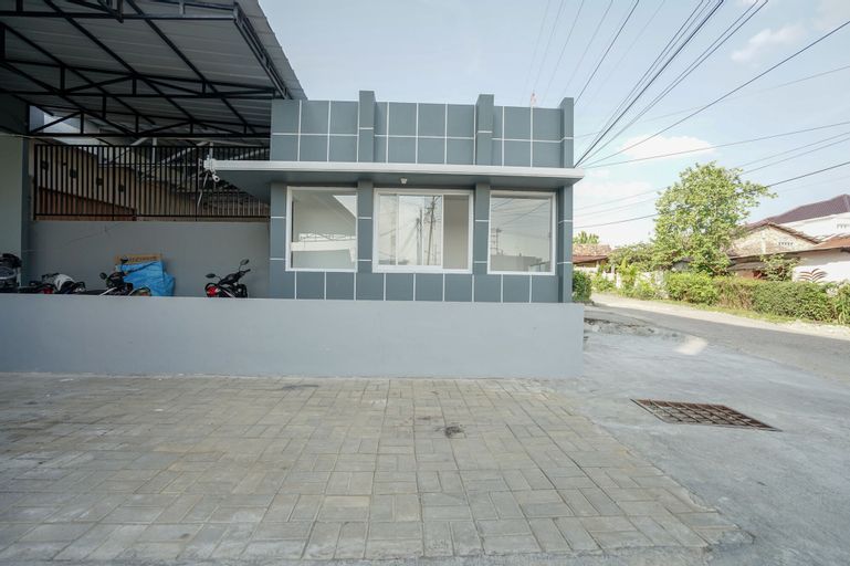 OYO 945 Mega Kost 2, Palembang
