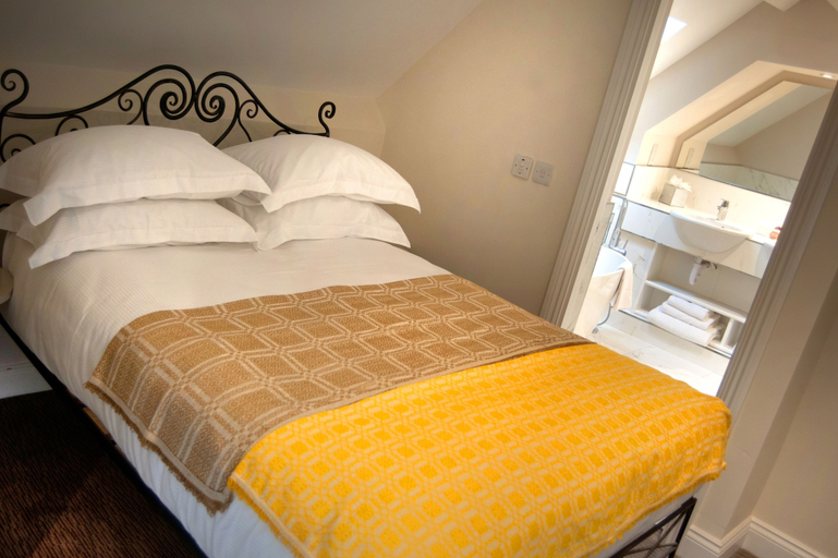 Bedroom 2, St Marys Inn, Northumberland