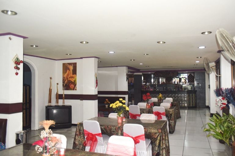 RedDoorz Plus near RSCM Jakarta, Central Jakarta