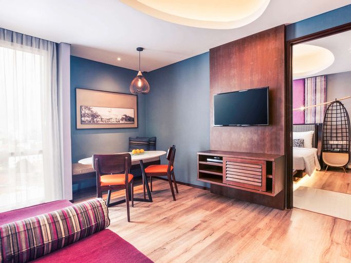 Mercure Surabaya, Surabaya