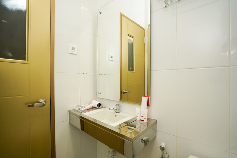 OYO 1330 Hotel Cahaya 3, Surabaya