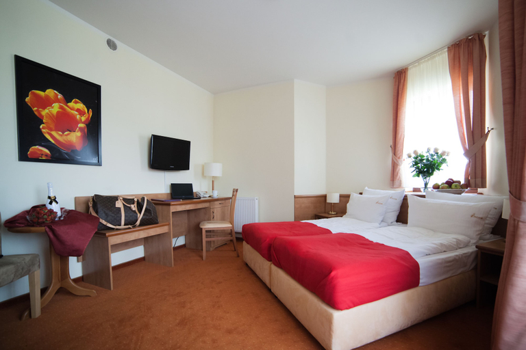 Bedroom 3, Hotel Trofana Wellness & Spa, Kamień