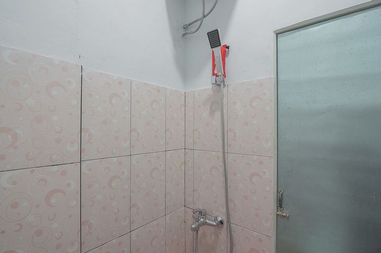 RedDoorz near RSUD Dr. Abdul Aziz, Singkawang