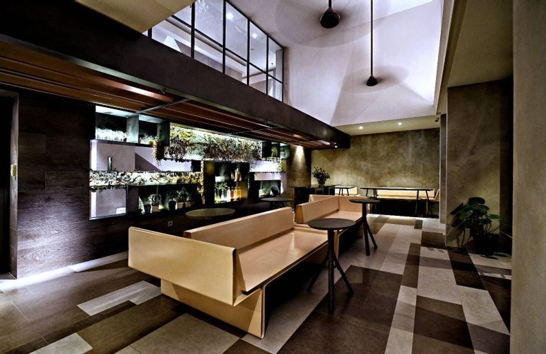 Nostoi, Jakarta Selatan