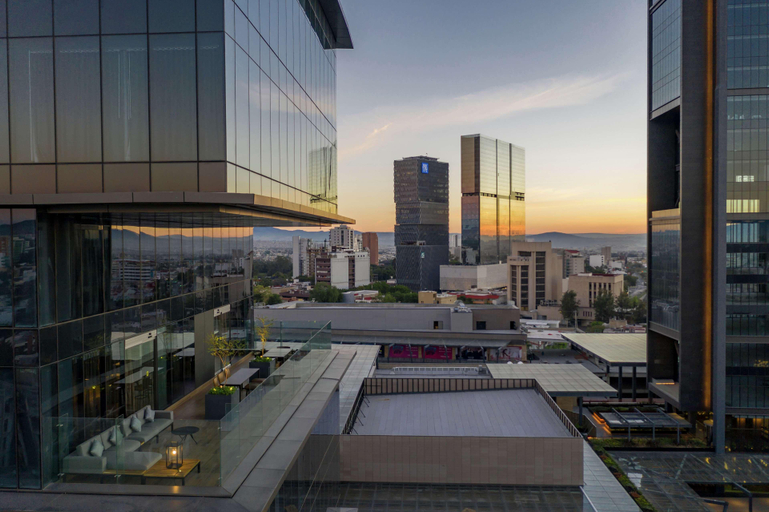 Exterior & Views 2, Hilton Guadalajara Midtown, Guadalajara