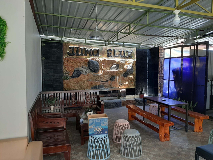 OYO 1698 Hotel Juma Eluk, Karo