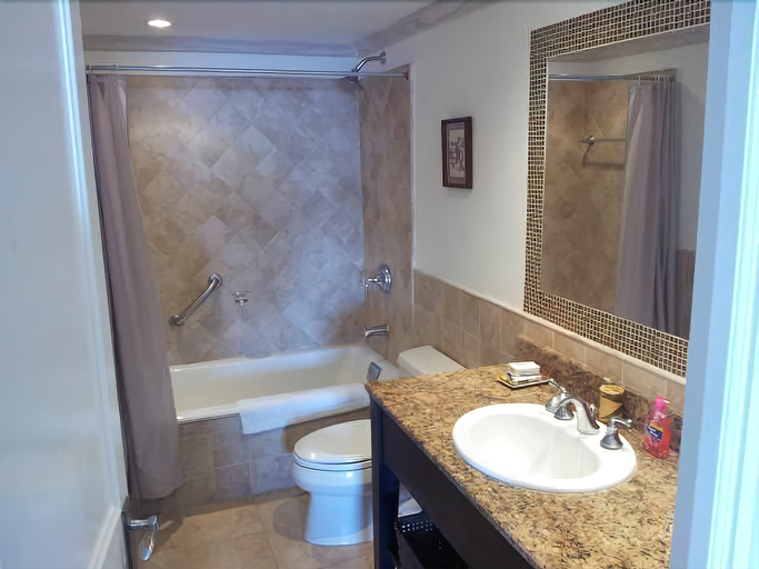 Bathroom 4, South Ocean Villa 402