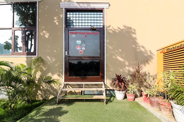 OYO 10583 Hotel Amigo, Gurgaon