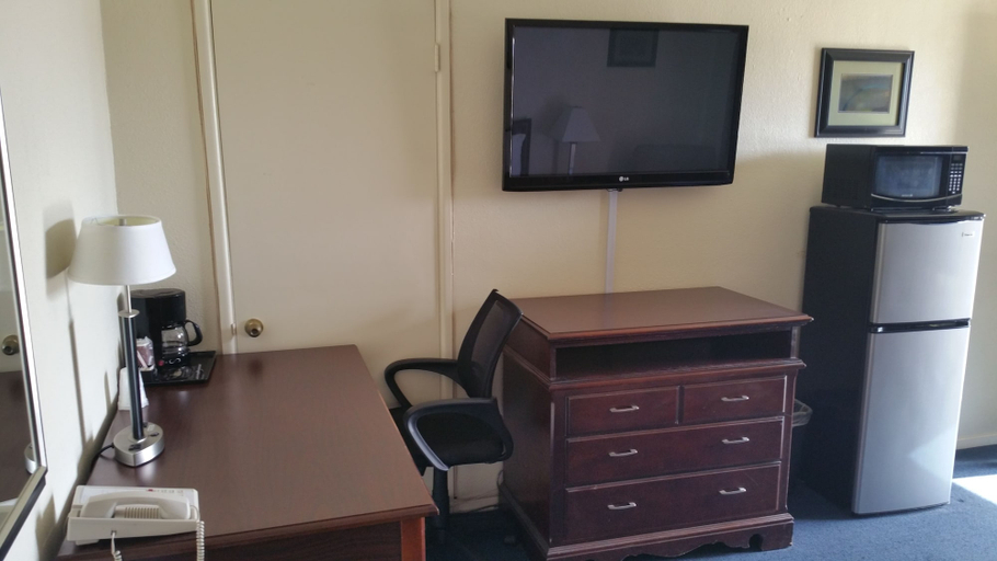 Others 5, Budget Inn Mojave, Kern