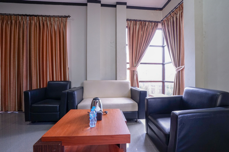 Capital O 2102 Grand Mutiara Hotel, Central Bangka
