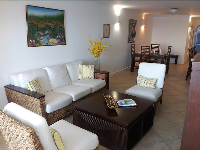 Others 5, South Ocean Villa 402