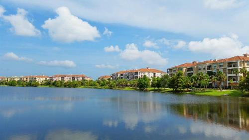 5025 Shoreway Loop # 208,, Orange