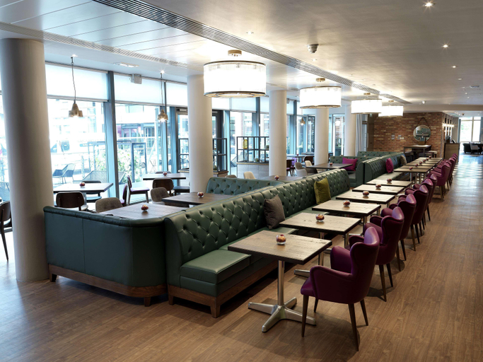 Food & Drinks 5, Hilton Garden Inn Birmingham Brindleyplace, Birmingham