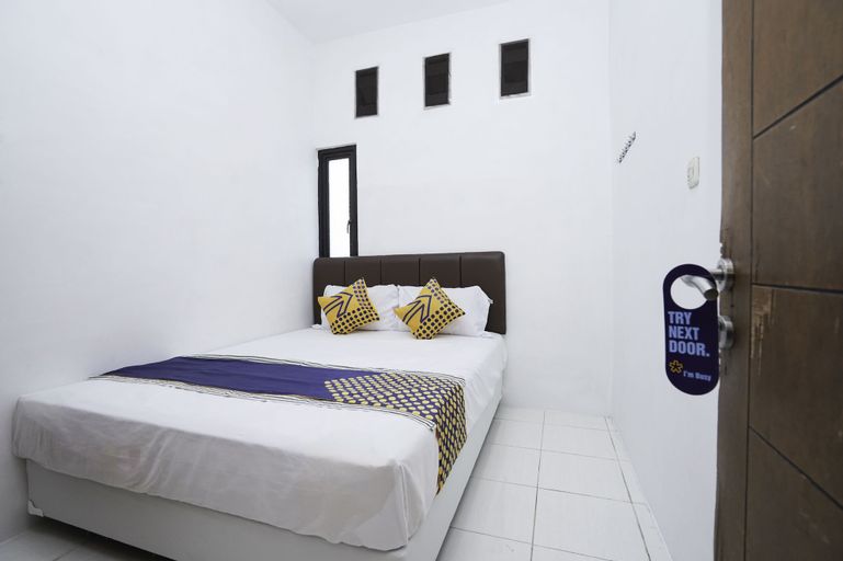 SPOT ON 2479 Berkah Residence Syariah, Gresik