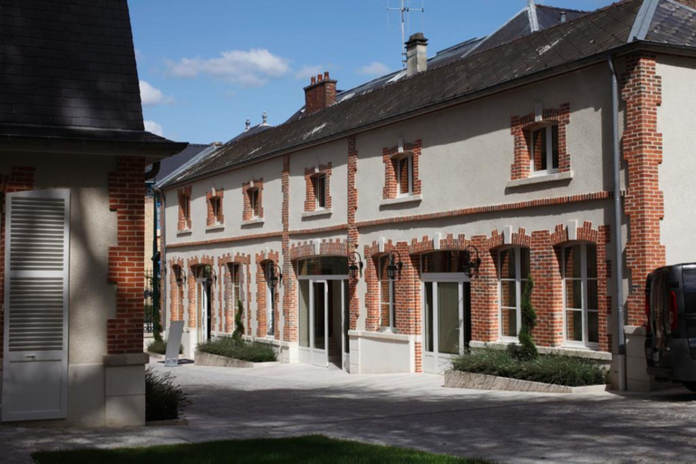 Exterior & Views 2, Champagne Andre Bergere & Suites, Marne
