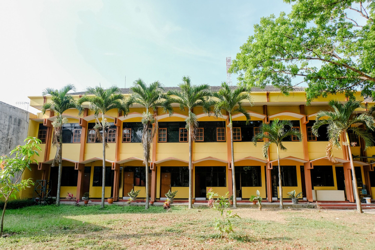 OYO 1342 Uniga Malang Family Residence, Malang