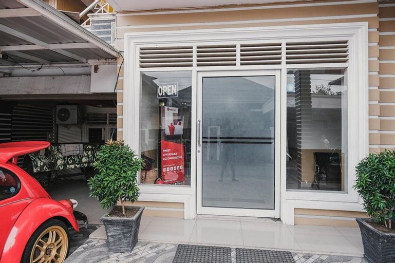 RedDoorz @ Jalan STM Medan, Medan