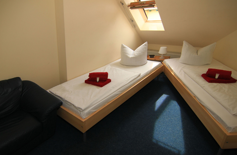 Bedroom 3, Hotel Comenius, Berlin