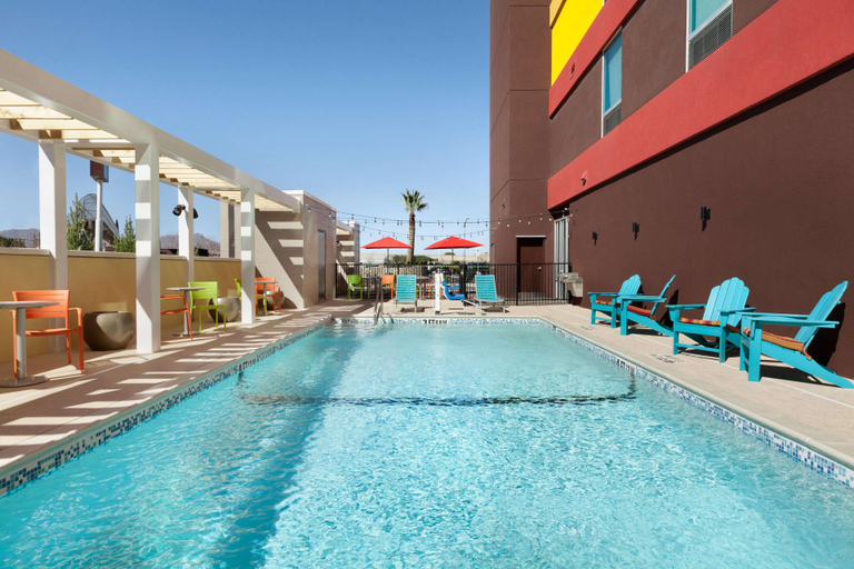 Sport & Beauty 5, Home2 Suites El Paso Airport, El Paso