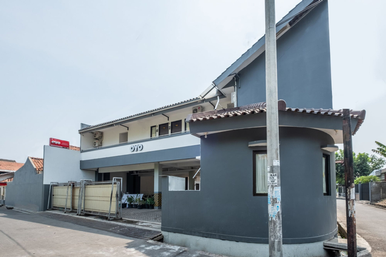 OYO 1460 Anyelir Residence, Cirebon