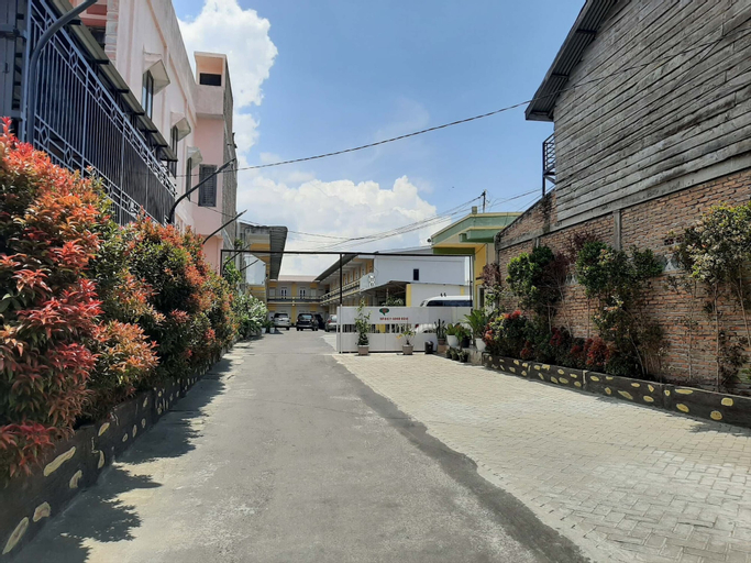 OYO 1698 Hotel Juma Eluk, Karo