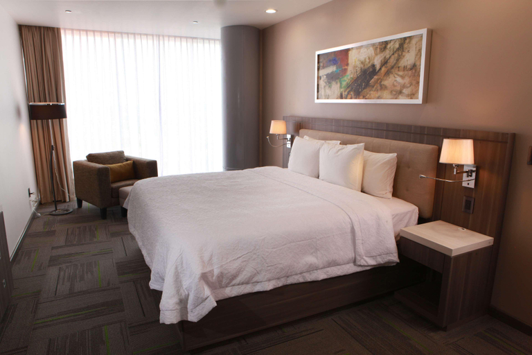 Bedroom 3, Hampton Inn & Suites by Hilton Aguascalientes Airp, Aguascalientes