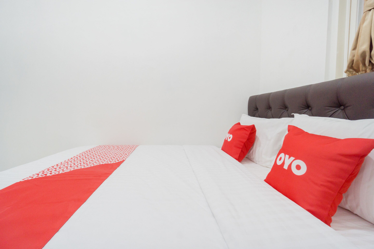 OYO 1941 Aaa Residence Syariah, East Jakarta