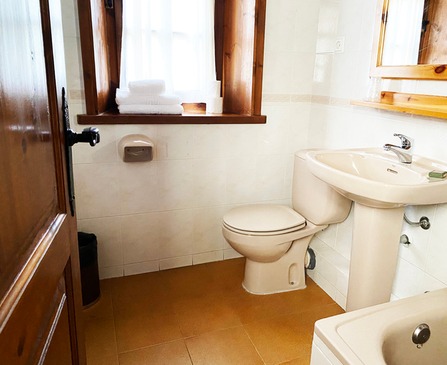 Bathroom 5, Residencial SNÖ Vall de Boí, Lleida