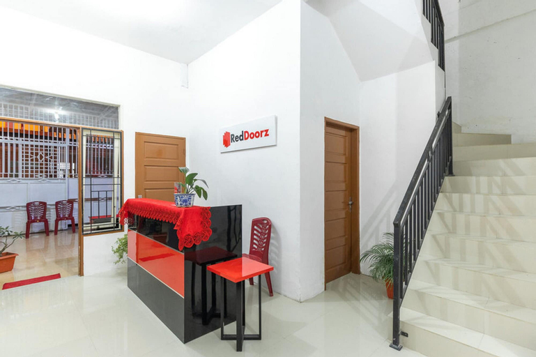 RedDoorz @ Jalan Dr Mansyur Medan 2, Medan