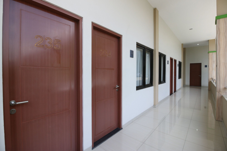 Public Area, Airy Terminal Tirtonadi Setiabudi 45 Solo, Solo