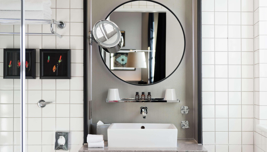 Bathroom 4, The Trafalgar St. James London, Curio Collection, London
