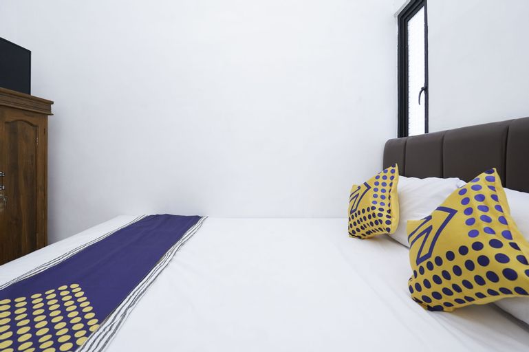 SPOT ON 2479 Berkah Residence Syariah, Gresik