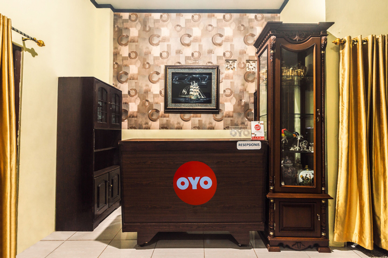 OYO 2165 Alyah Guest House Syariah, Ambon