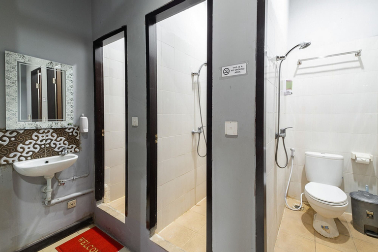 RedDoorz Hostel near Trans Studio mall, Badung
