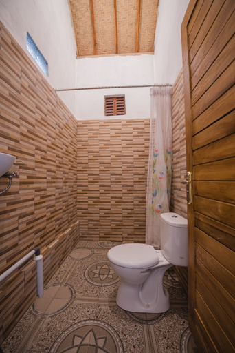 Bathroom 5, Myart Homestay, Klungkung