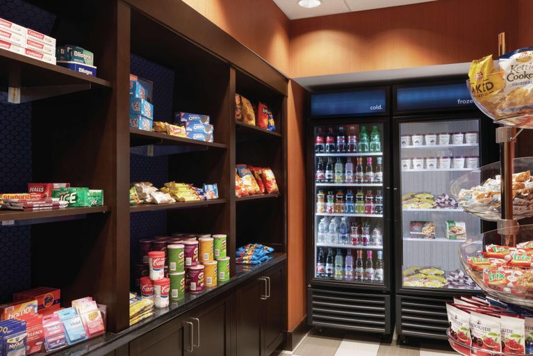 Food & Drinks, Hampton Inn & Suites Mishawaka/South Bend at Herit, Saint Joseph