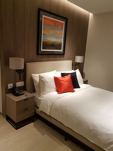 Le Grove Serviced Residences, Tanglin