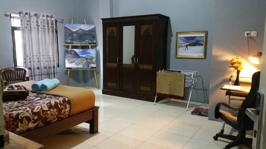 The Carstensz Homestay, Maros